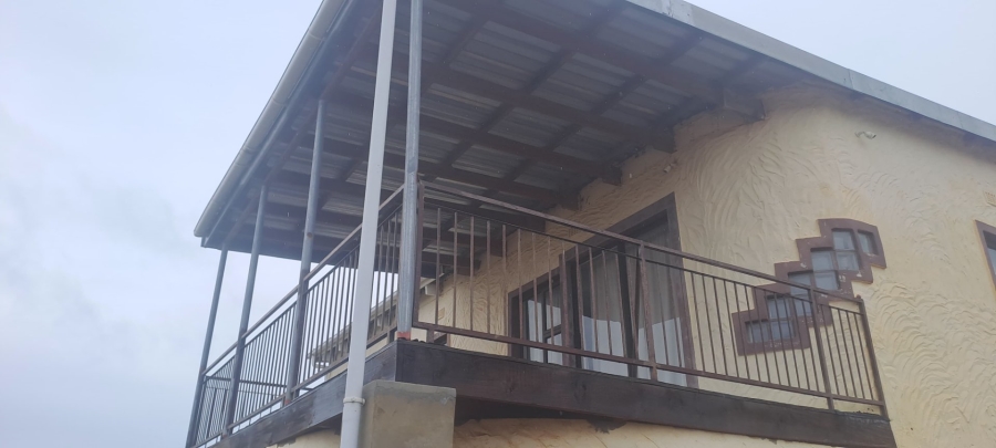 2 Bedroom Property for Sale in Chatsworth Western Cape